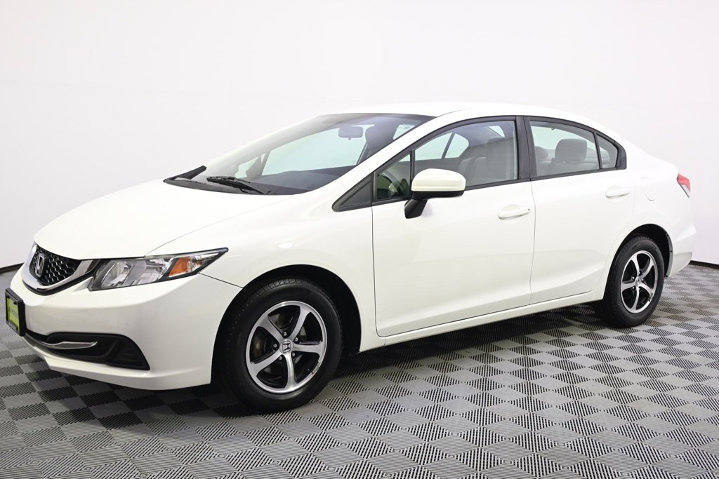 Used 2015 Honda Civic SE with VIN 2HGFB2F72FH539813 for sale in St. Louis Park, Minnesota