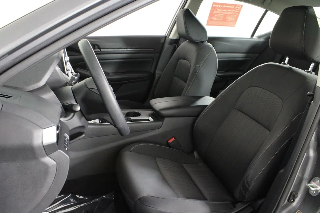 2025 Nissan Altima S - Photo 20