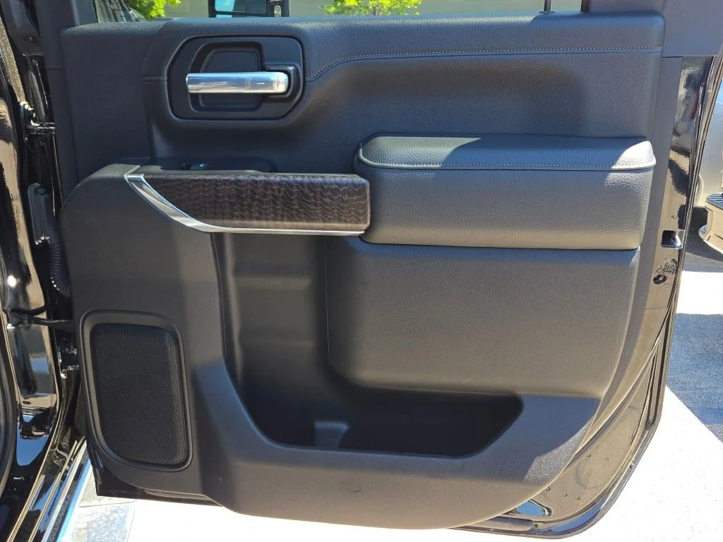 Used 2023 Black GMC Denali image 13