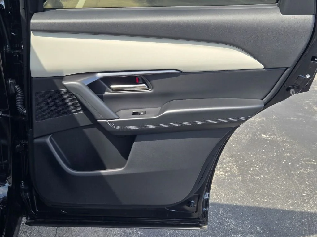 New 2026 Black Mazda 2.5 S Select image 8