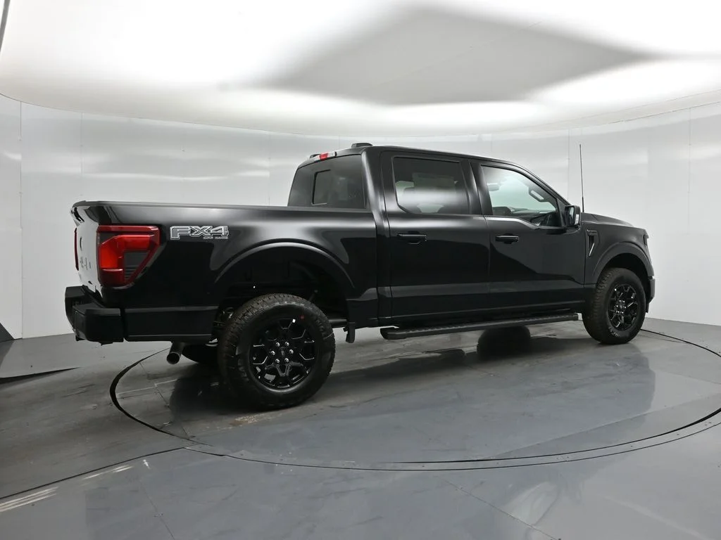 New 2026 Agate Black Metallic Ford XLT image 25