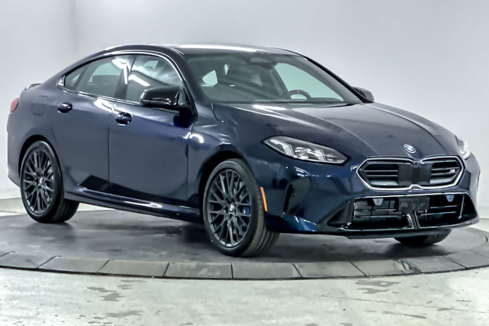 2026 BMW 2 Series M235 - Photo 9