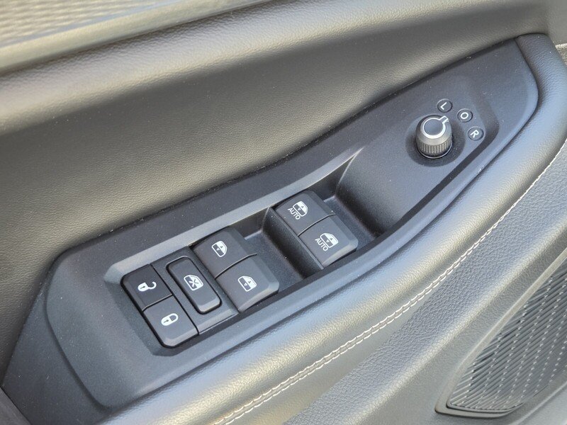 Used 2023 White Jeep Altitude X image 22
