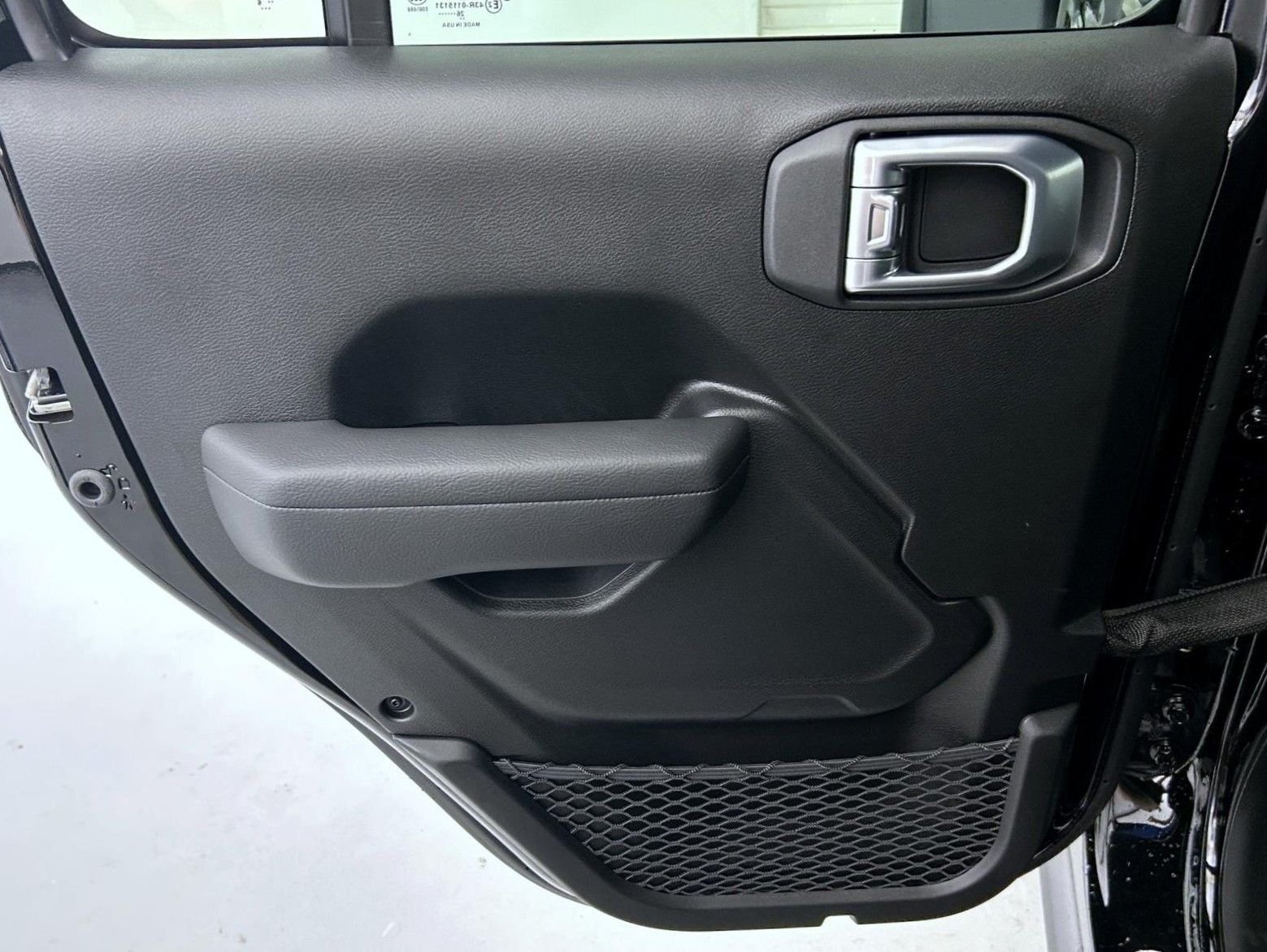 New 2026 Black Clear-Coat Exterior Paint Jeep Moab 392 image 20