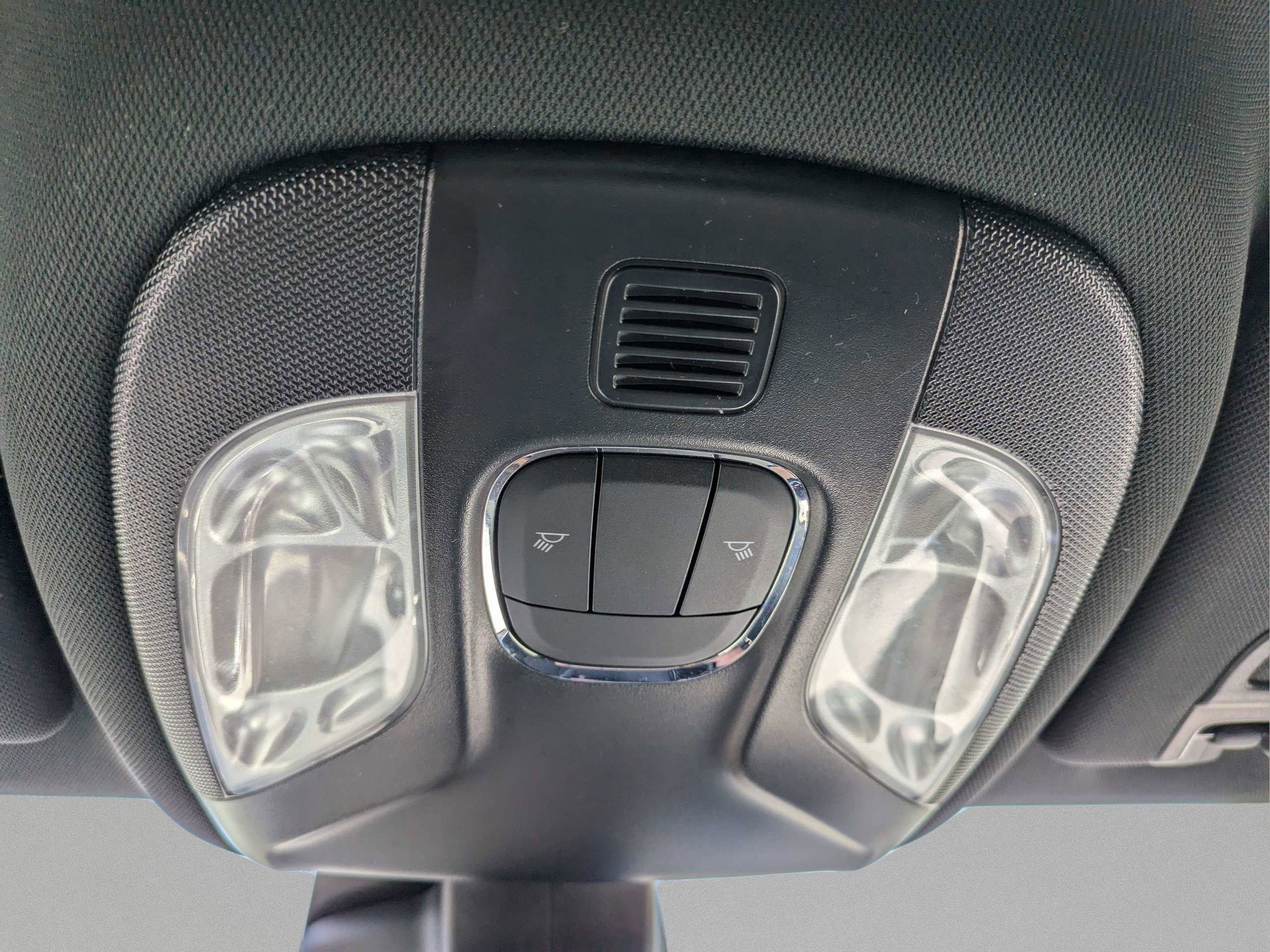 Used 2023 Diamond Black Crystal Pearlcoat Jeep Sport image 20