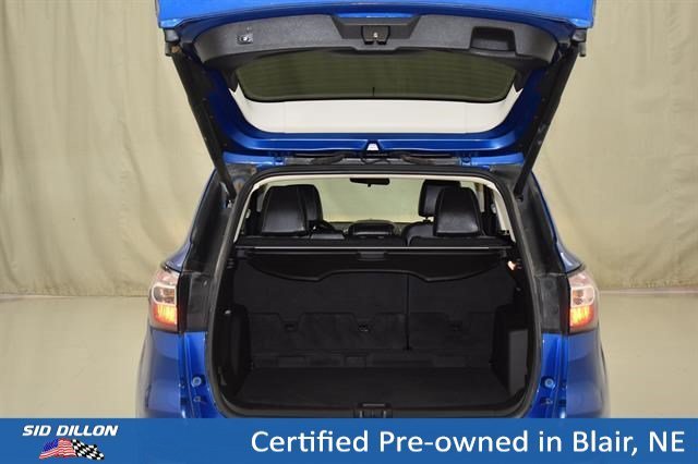 Used 2017 Lightning Blue Metallic Ford SE image 9