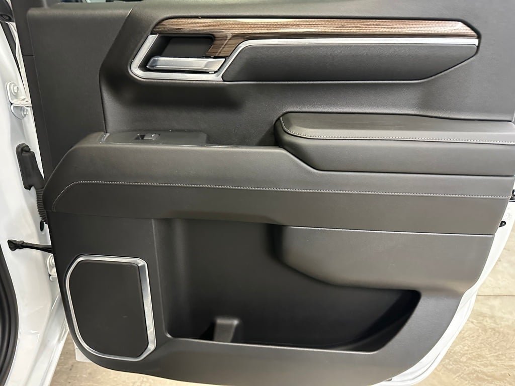 2023 Chevrolet Silverado 1500 LT - Photo 28