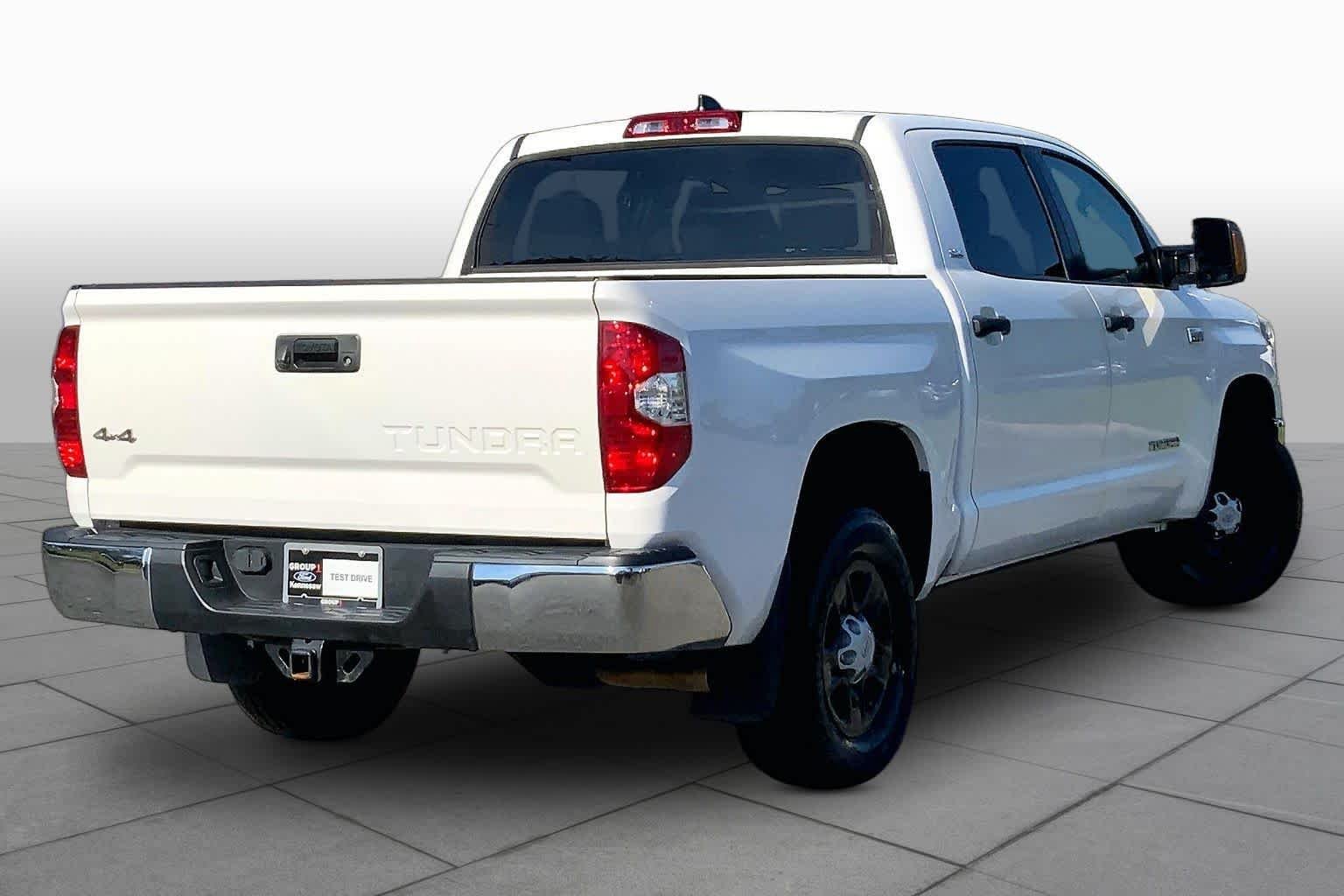 Used 2021 Super White Toyota SR5 image 13