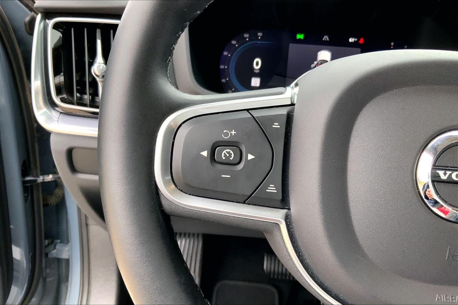 Used 2023 Thunder Grey Metallic Volvo Core Dark Theme image 23