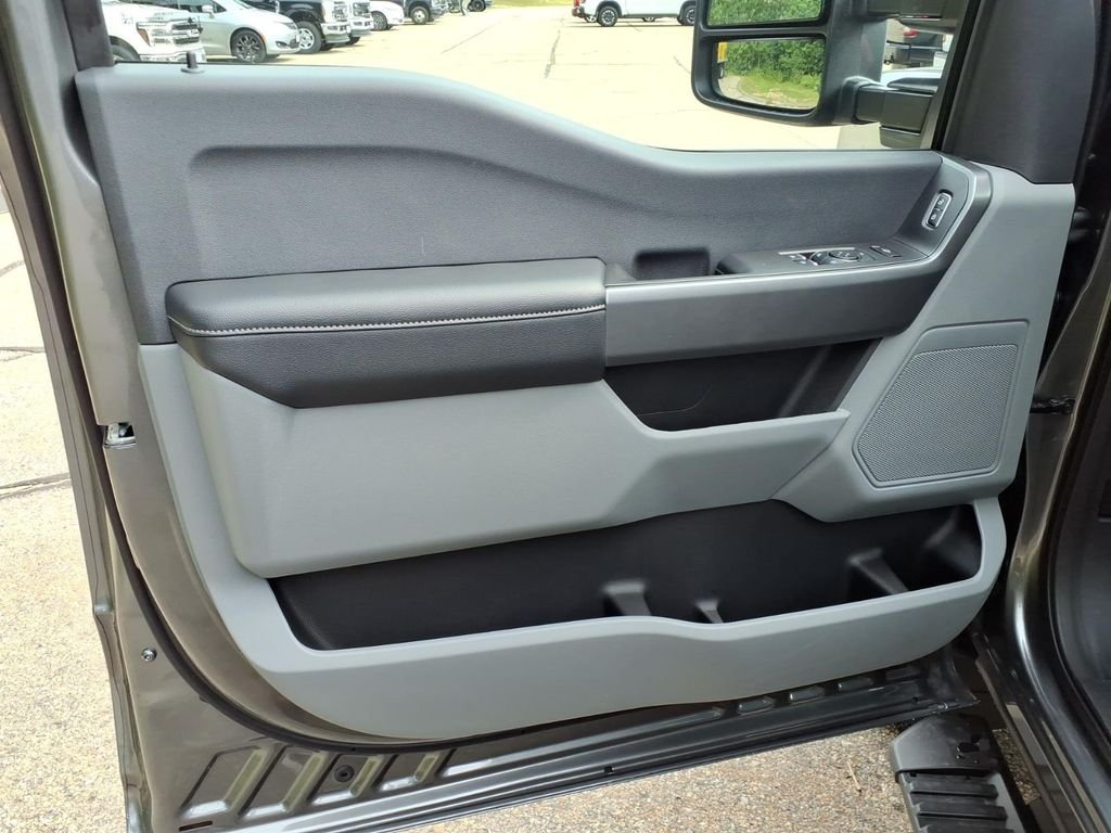 New 2026 Carbonized Gray Metallic Ford F-250® XLT image 16