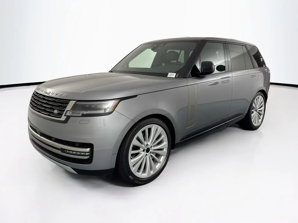 New 2026 Eiger Grey Land Rover SE image 1