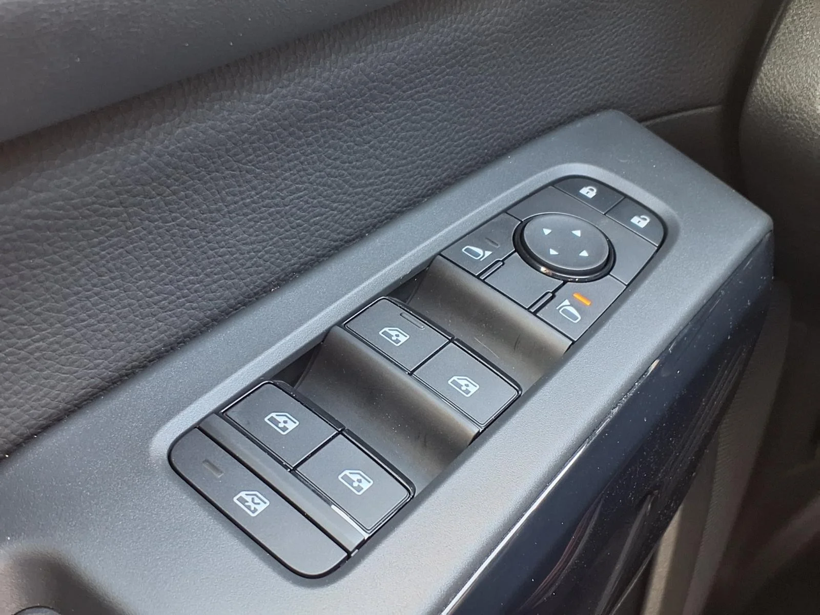 2026 Nissan Pathfinder SV White at Robbins Nissan