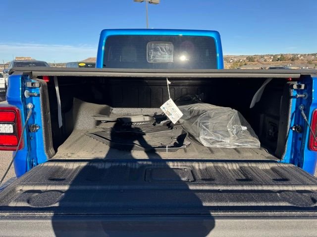New 2026 Hydro Blue Pearl-Coat Exterior Paint Jeep Rubicon X image 20