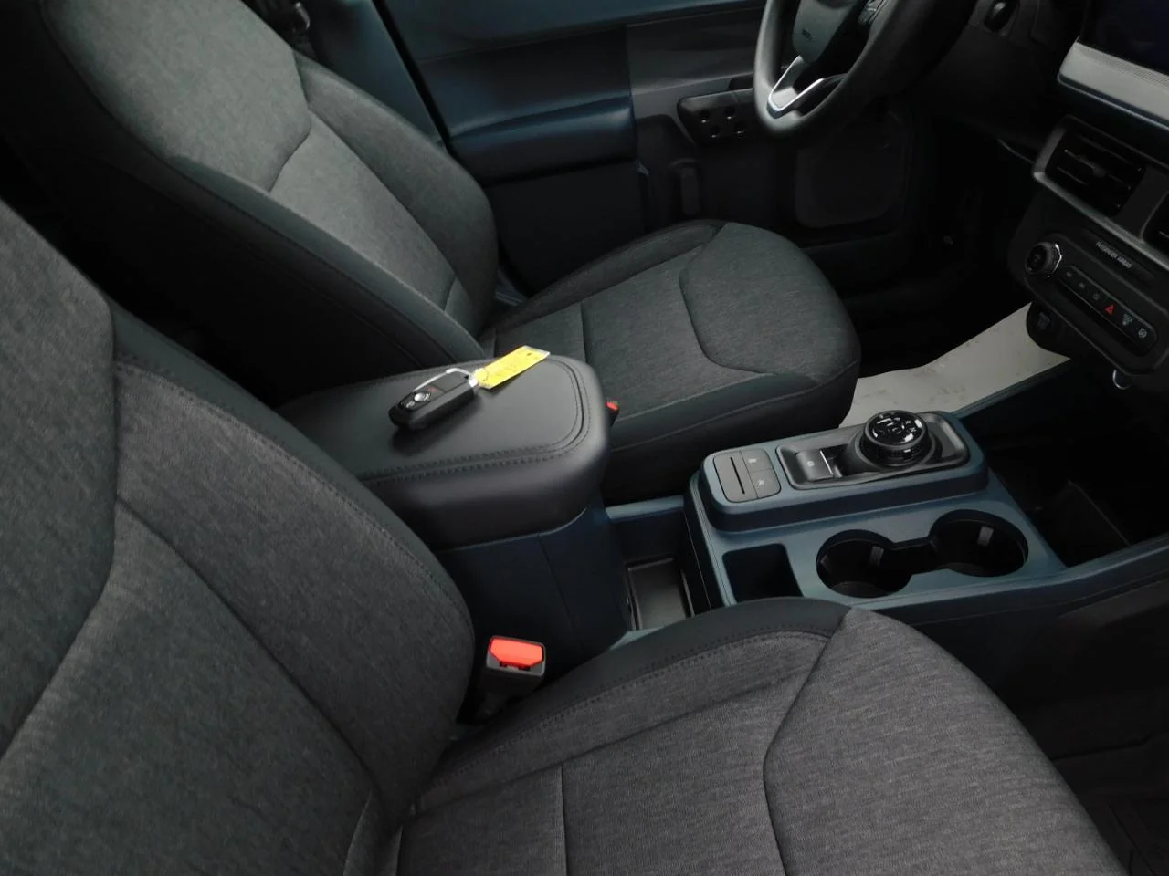 New 2025 Shadow Black Ford XLT image 20