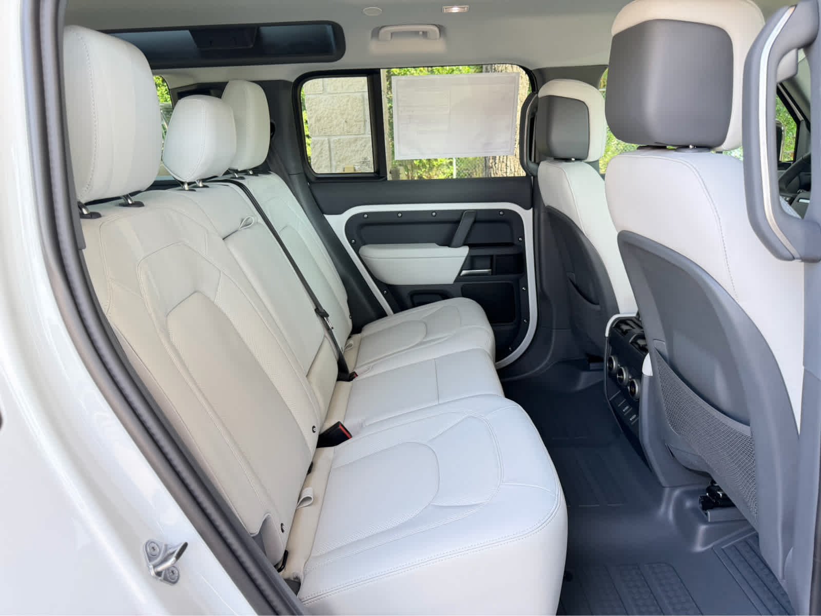 New 2026 Fuji White Land Rover S image 13