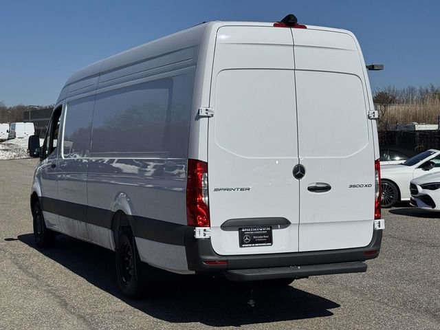 New 2026 Arctic White Mercedes-Benz Cargo 170 WB image 10