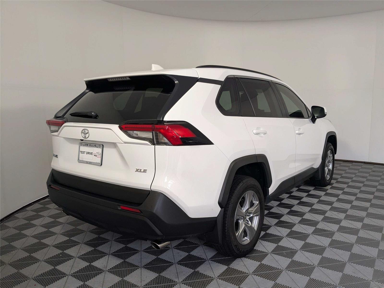 Certified Used 2024 Ice Cap Toyota XLE image 3