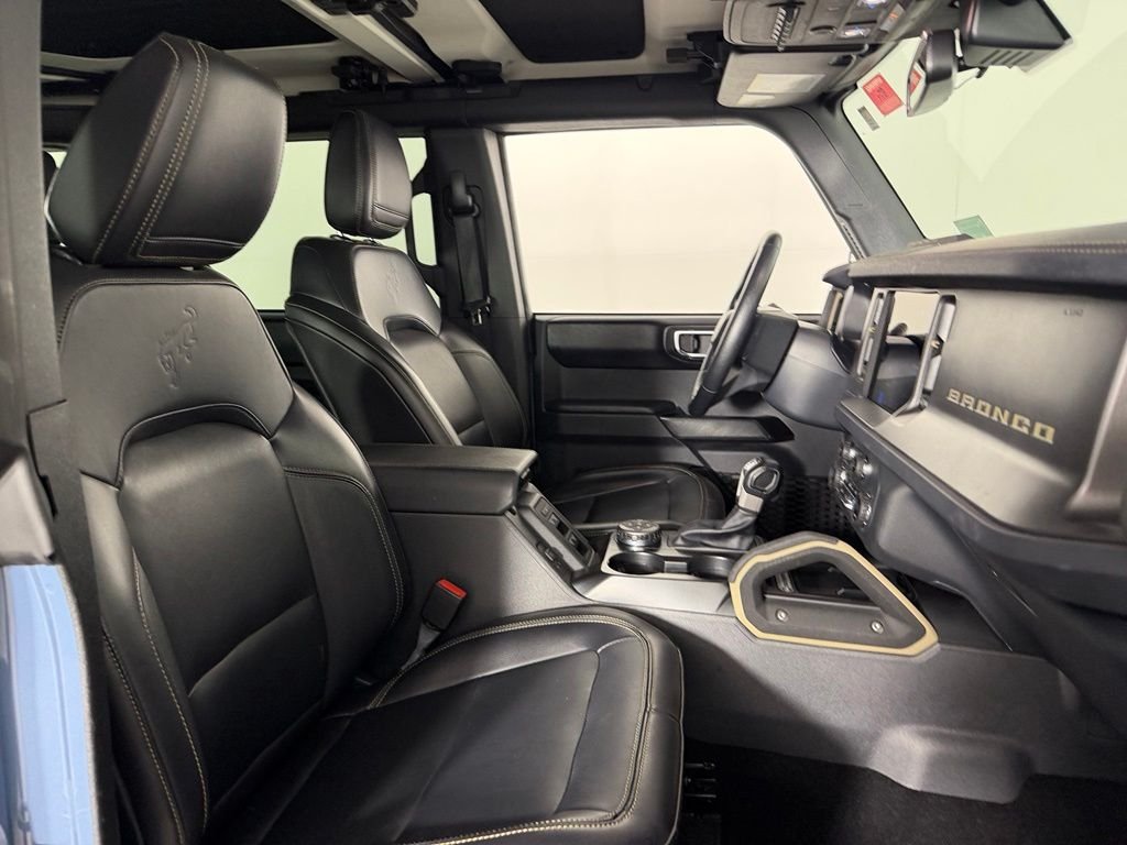 Used 2025 Gray Ford Badlands image 24