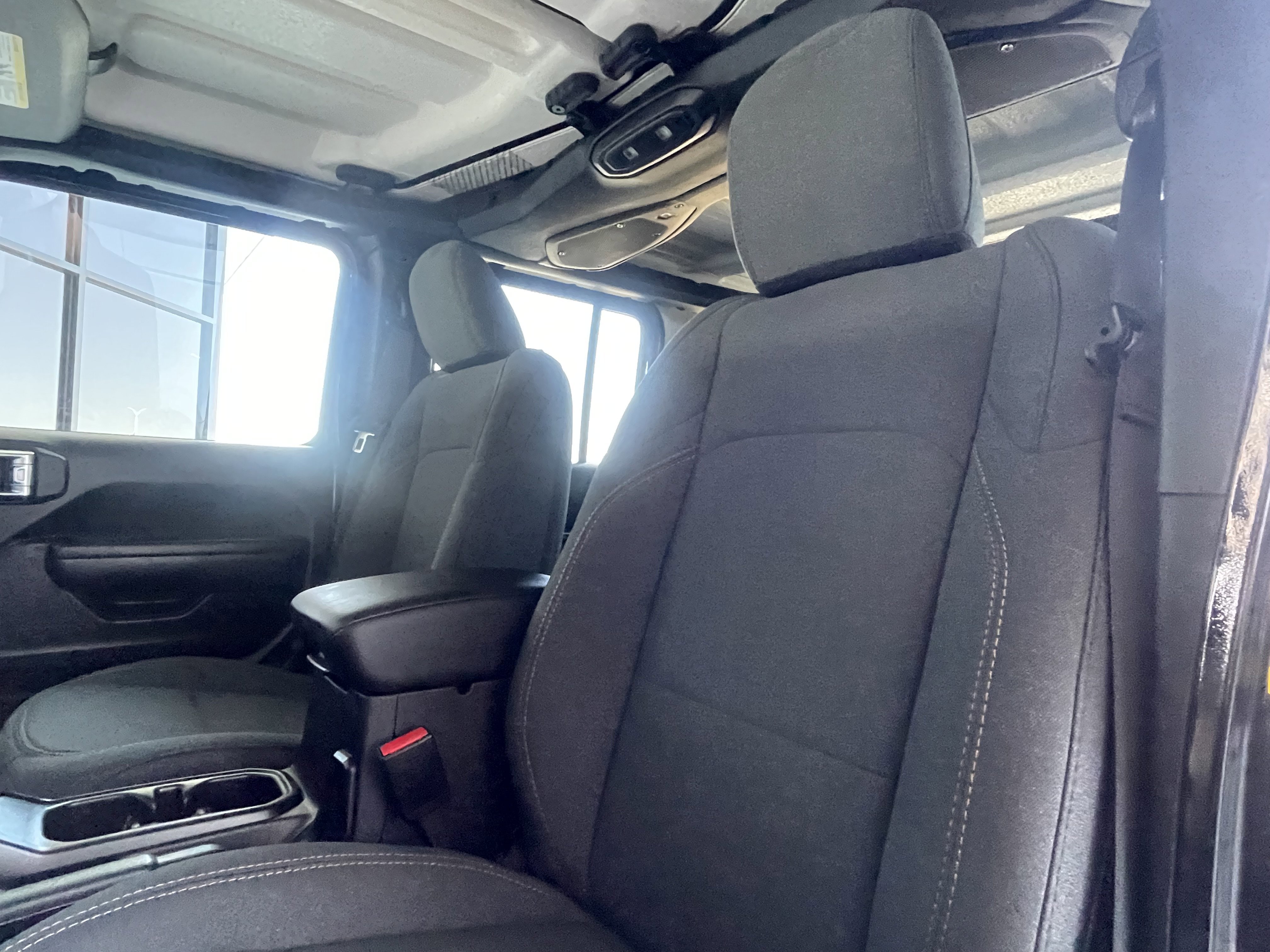 New 2026 Black Clear-Coat Exterior Paint Jeep Sport S image 15
