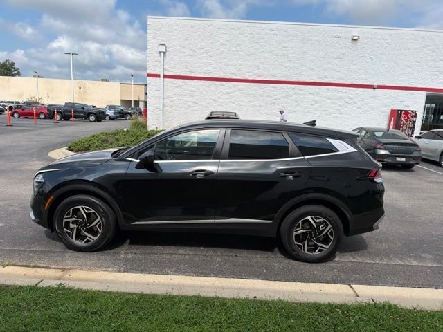 Used 2024 Black Kia LX image 4