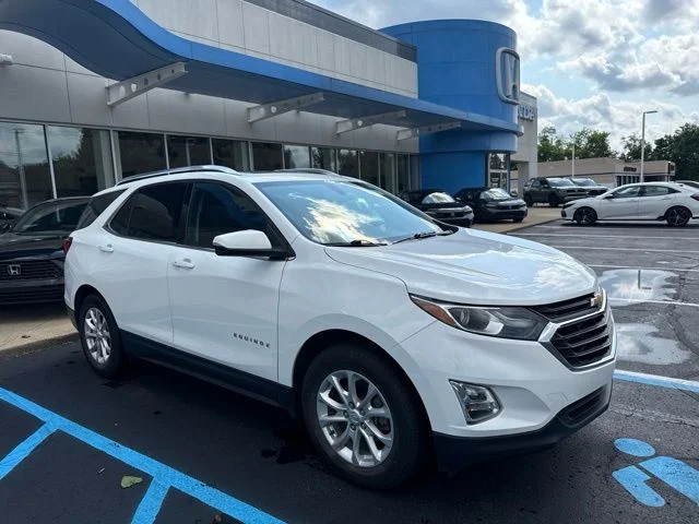 Used 2018 Summit White Chevrolet LT image 3