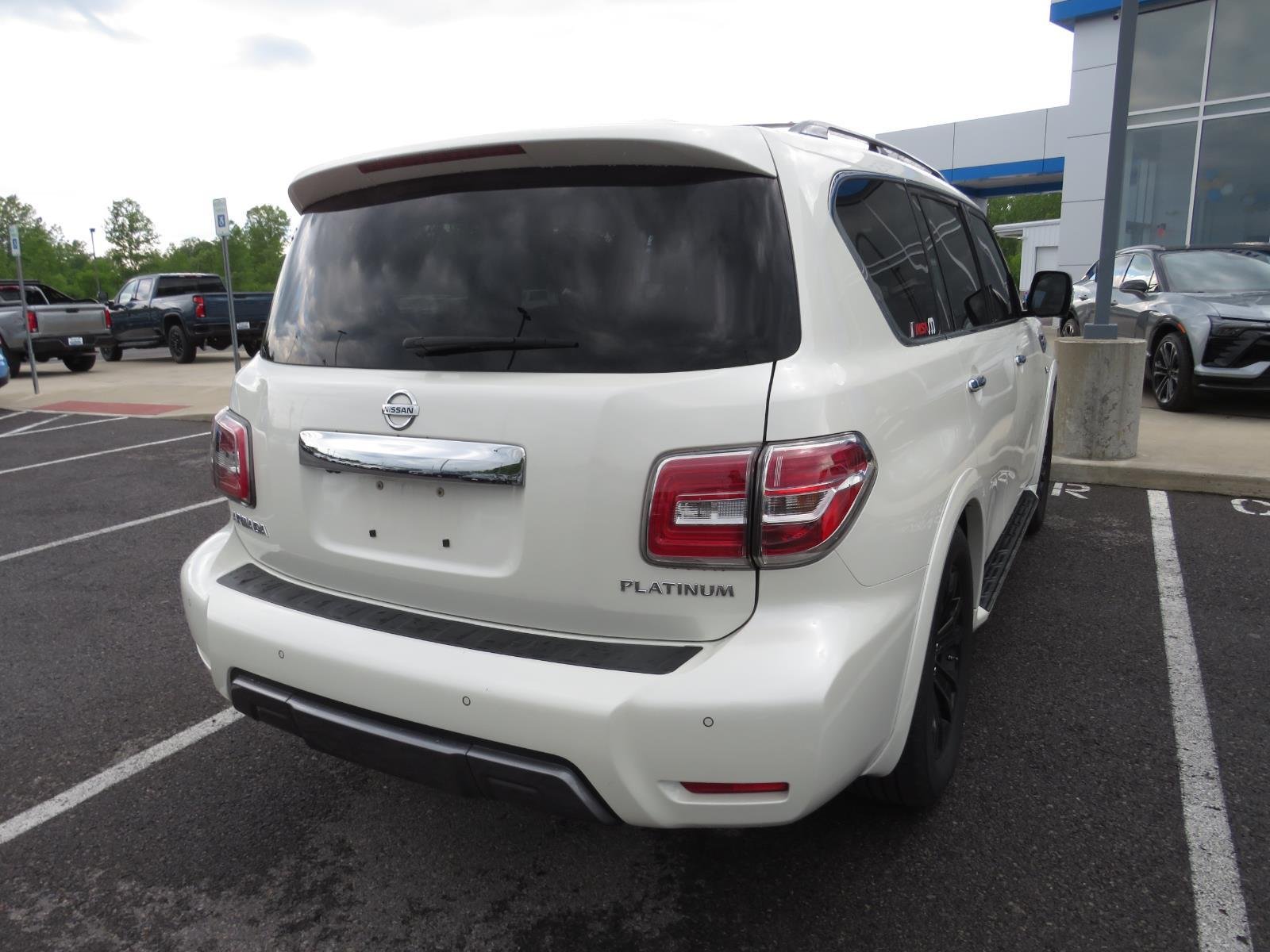 Used 2020  NISSAN  image 5