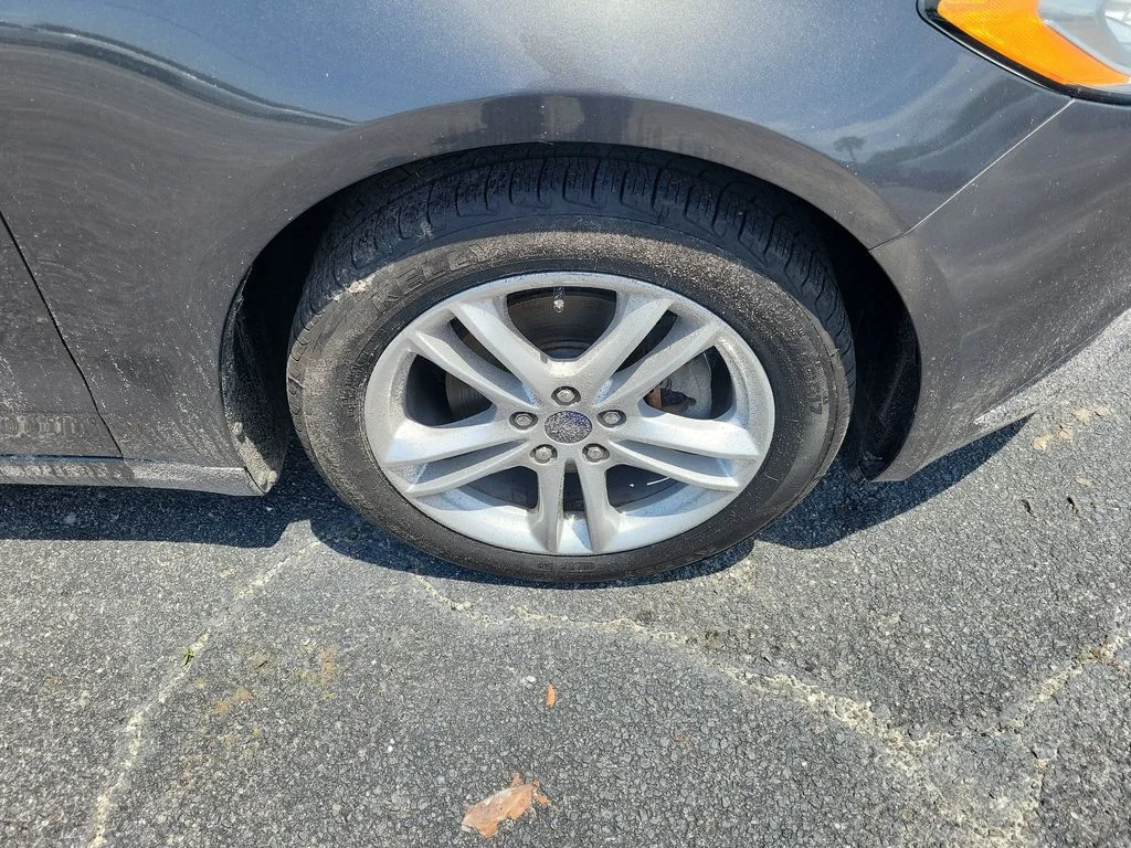 Used 2018 Magnetic Ford S image 7