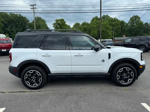Used 2025 White Ford Outer Banks image 11
