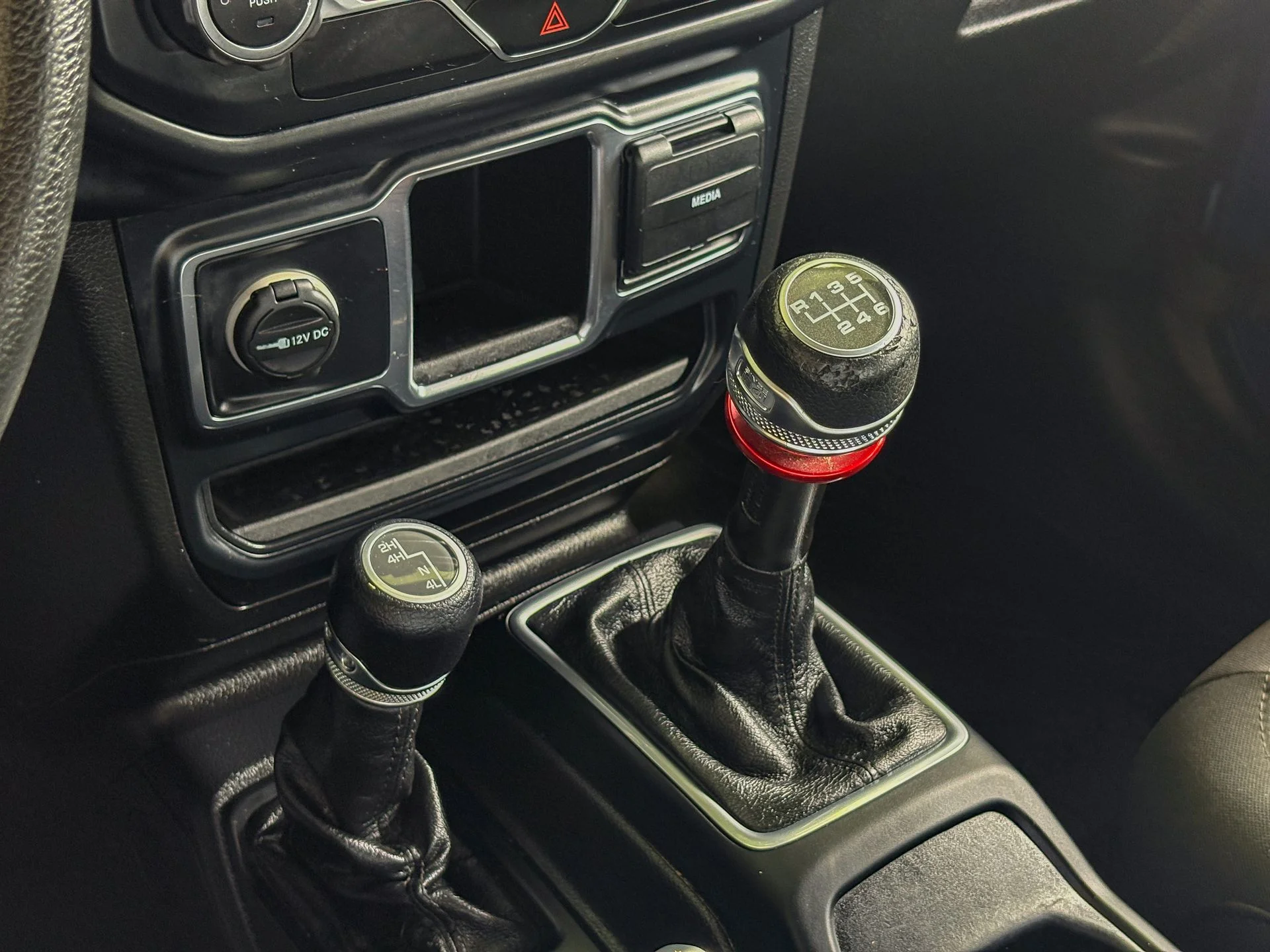 Used 2019 Blue Jeep Unlimited Sport image 16