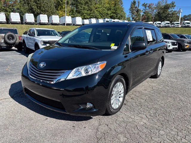 Used 2015 Black Toyota XLE image 4