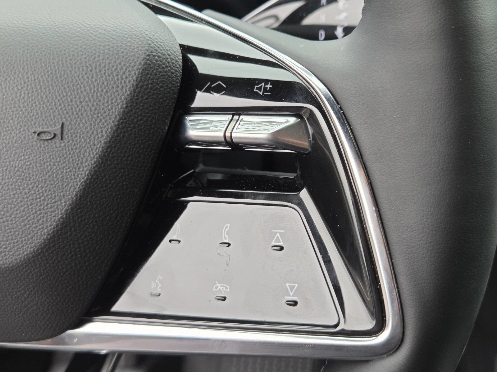 2026 Cadillac LYRIQ Sport - Photo 22