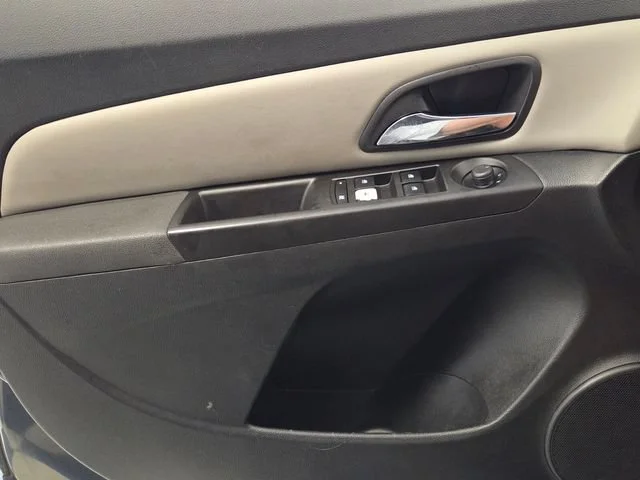 Used 2014 BLUE RAY METALLIC Chevrolet LS image 25