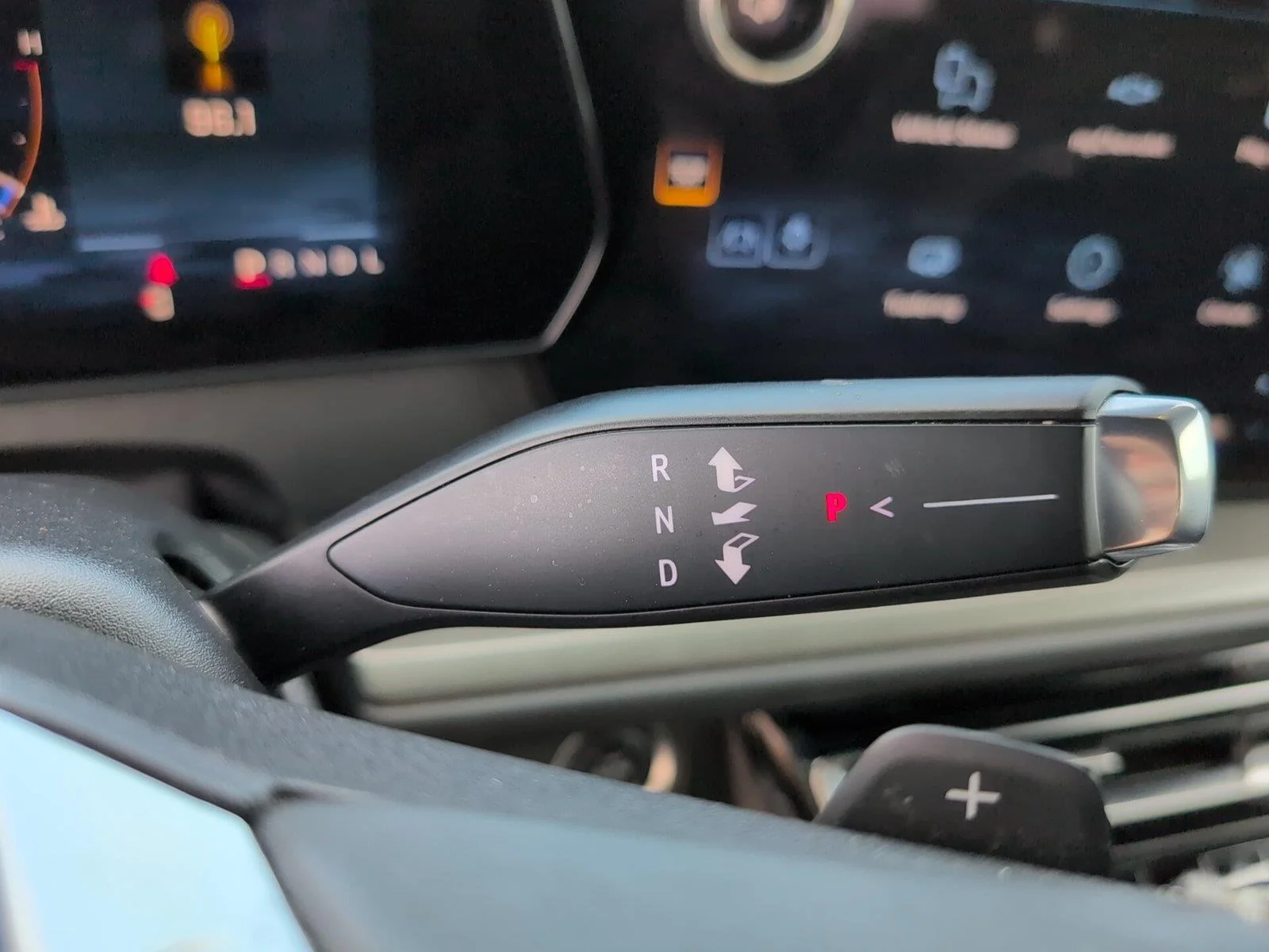Used 2025 Summit White Chevrolet LT image 22