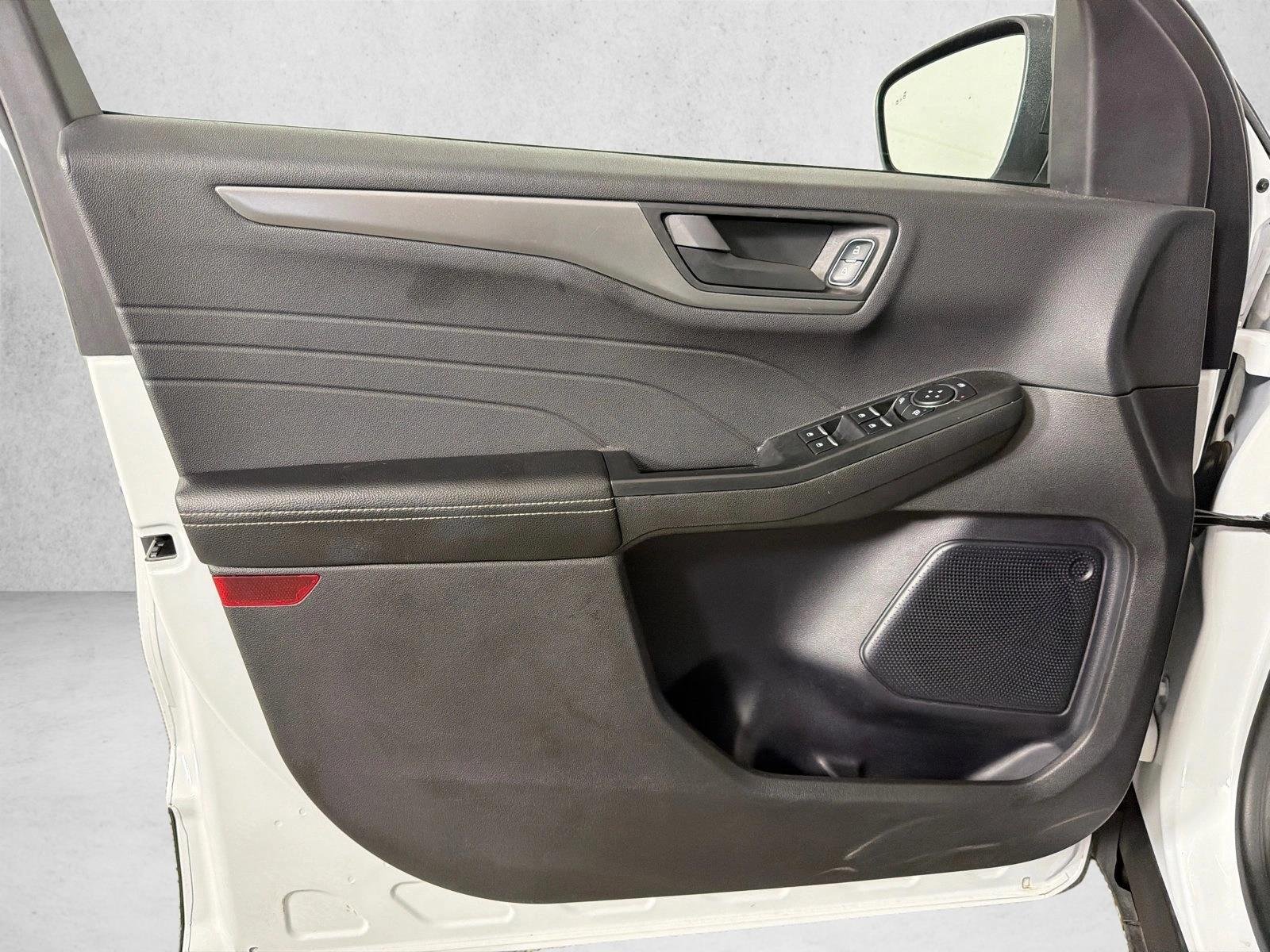 Used 2024 Oxford White Ford Active image 11