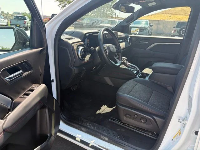 Used 2023 White Chevrolet Z71 image 7