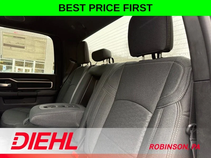 New 2026 Diamond Black Crystal Pearl-Coat Exterior Paint RAM Big Horn image 18