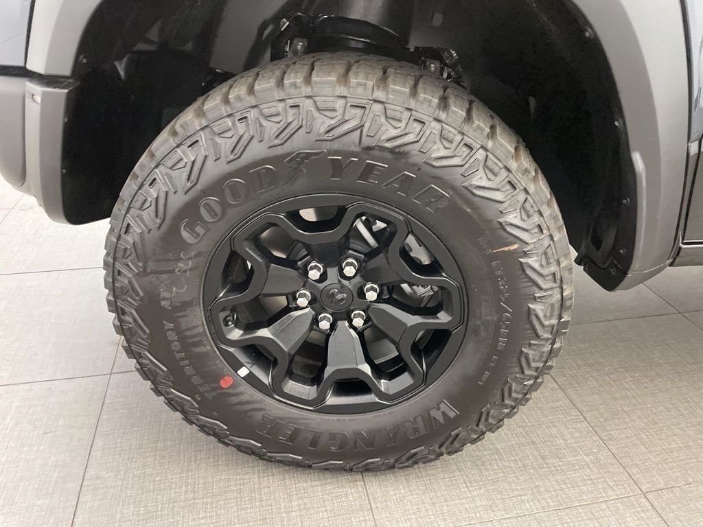 New 2026 Forged Blue Metallic Exterior Paint RAM RHO image 10