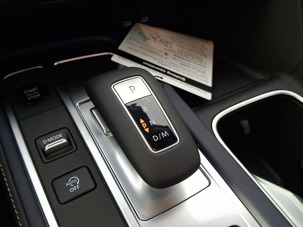 New 2026 RADIANT WHITE INFINITI Sport AWD image 15
