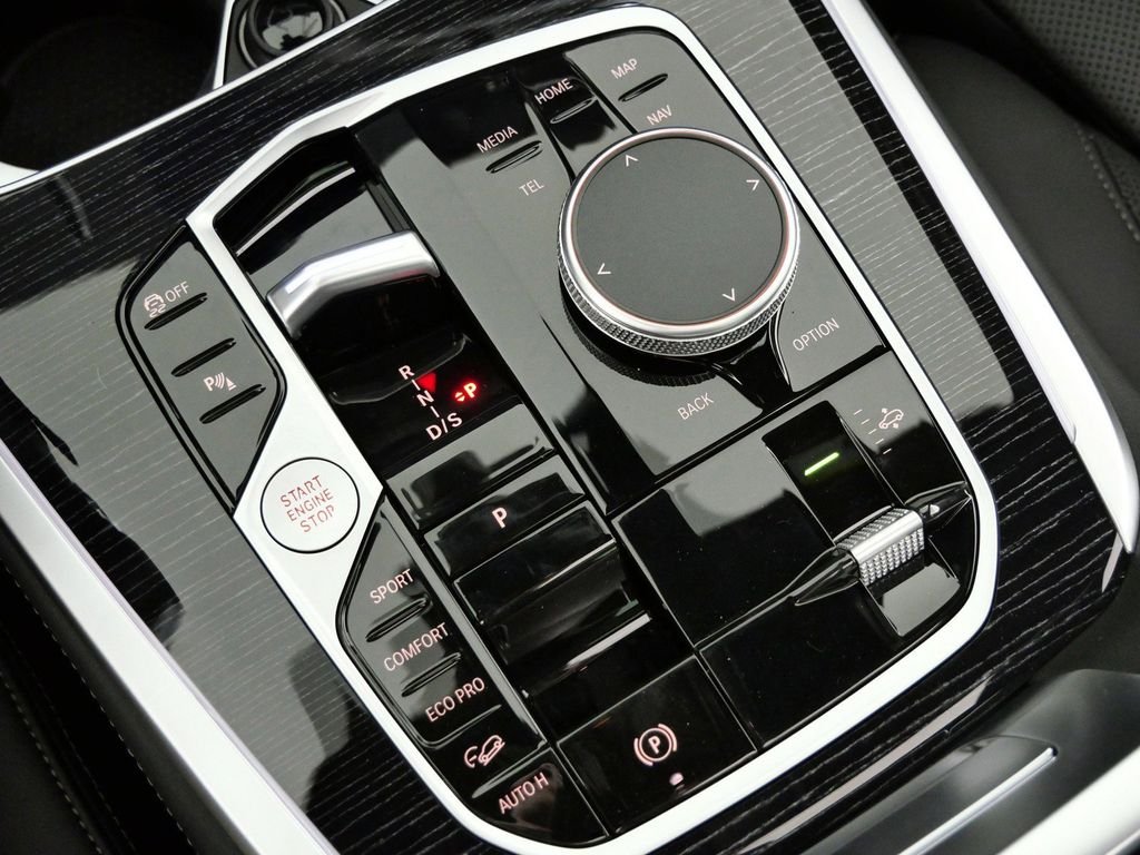 2026 BMW X7 40i - Photo 48