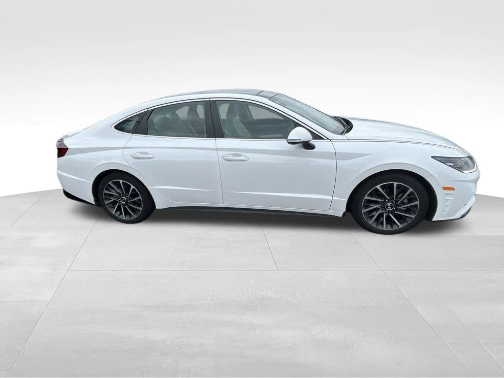 Used 2022 Gray Hyundai Limited image 21