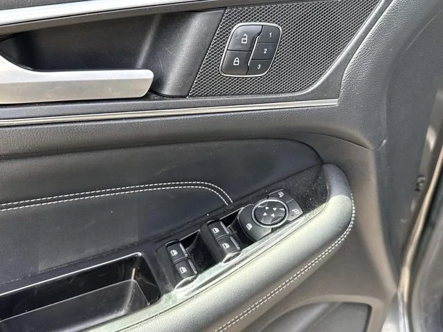 Used 2016 Gray Ford Titanium image 27