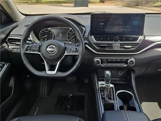 Used 2024 Pearl White Tricoat Nissan 2.5 SR image 12