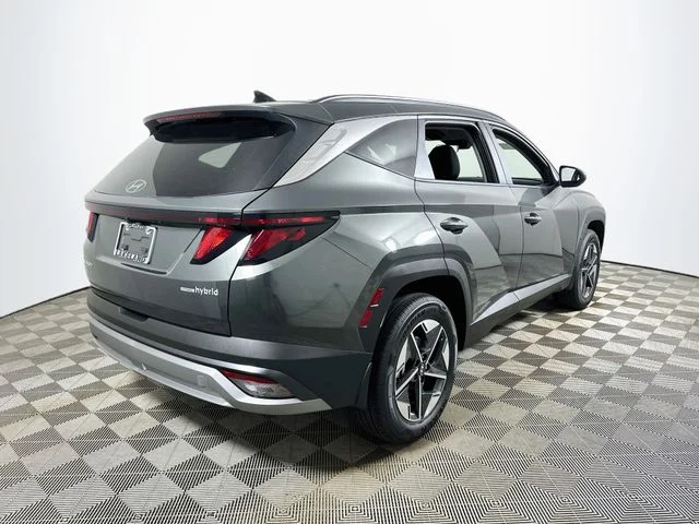 New 2026 Hyundai TUCSON HYBRID SEL