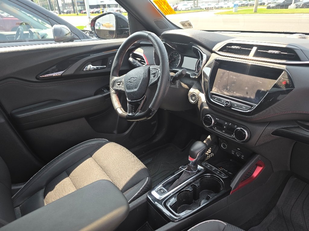 Used 2023 Crimson Metallic Chevrolet RS image 5