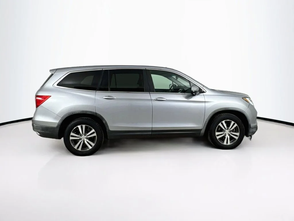 Used 2016 Silver Honda EX-L image 8