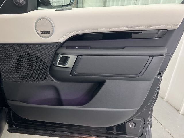 2026 Land Rover Discovery S - Photo 21