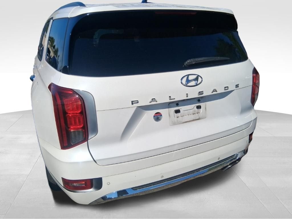 Used 2020 White Hyundai Limited image 5