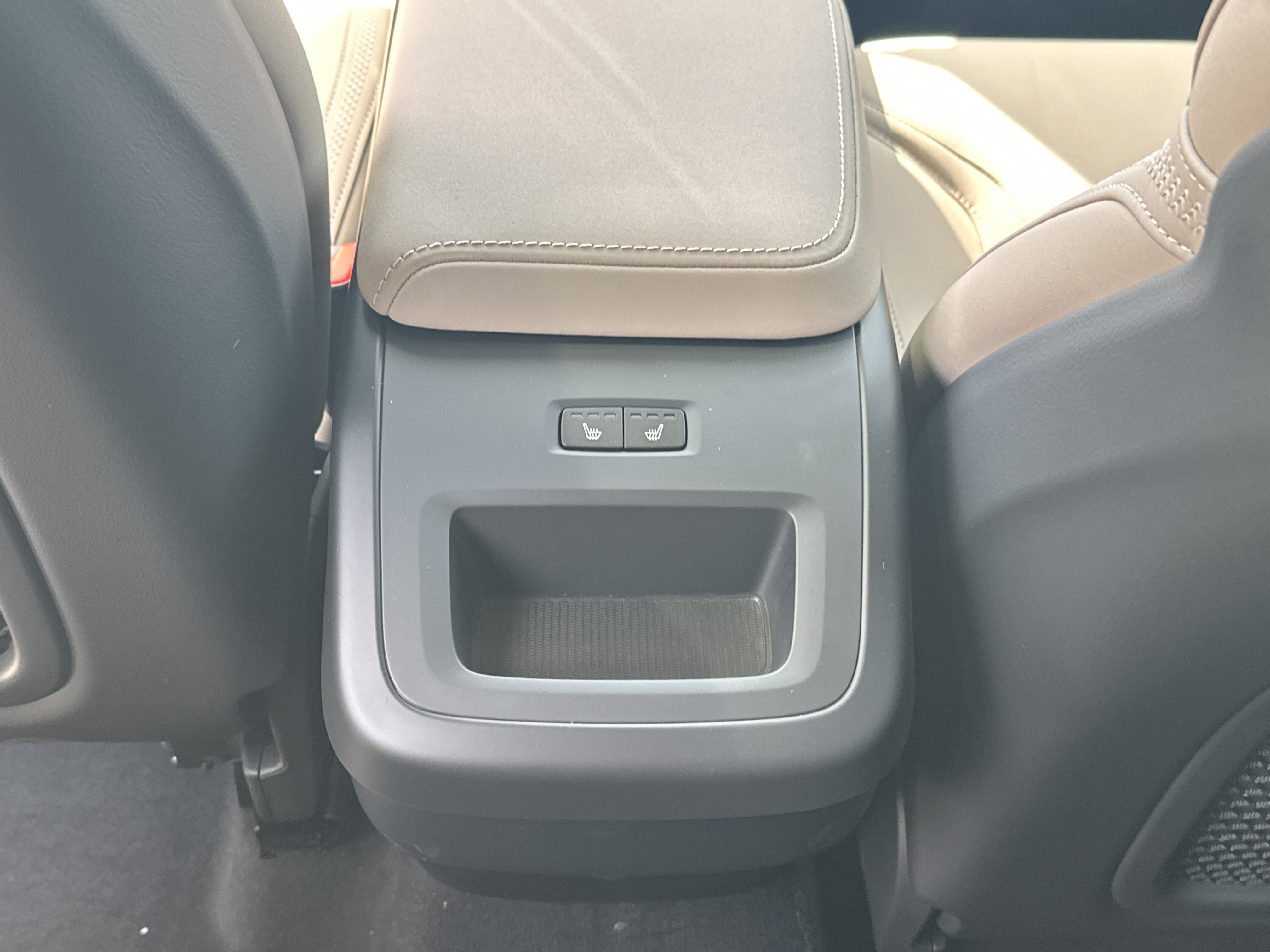New 2026 Vapour Grey Volvo Plus image 15