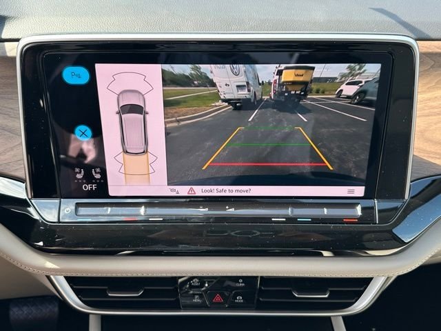New 2026 Pure Gray Volkswagen 2.0T SE w/Technology image 34