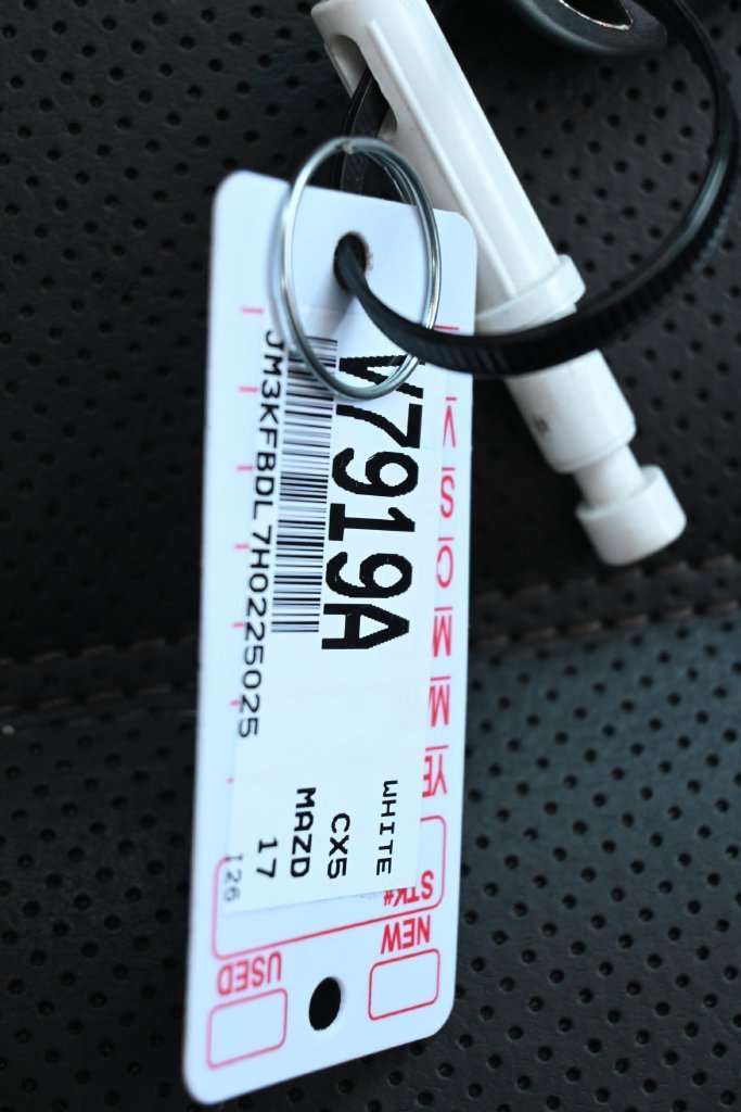 Used 2017 Snowflake White Pearl Metallic Mazda Grand Touring image 38
